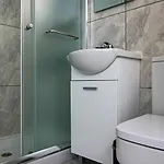Διαμέρισμα Phaedrus Living: Seaside Luxury Flat Lighthouse 74