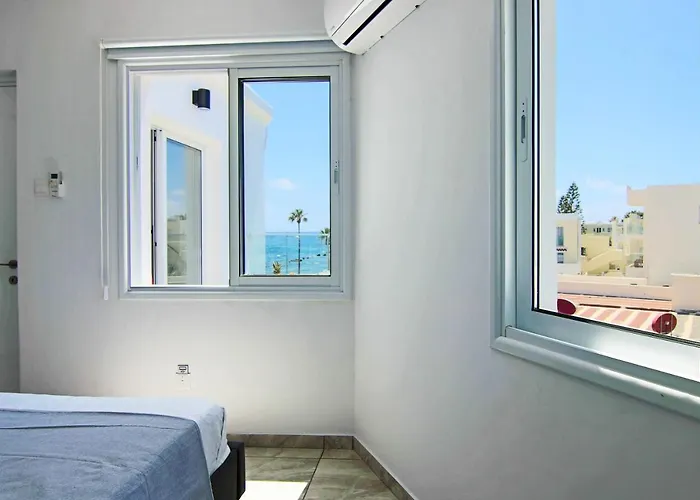 Phaedrus Living: Seaside Luxury Flat Lighthouse 74 Апартаменты