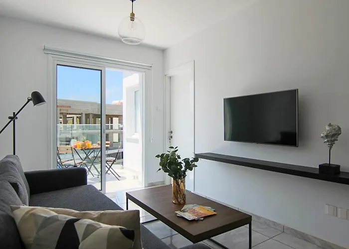 Phaedrus Living: Seaside Luxury Flat Lighthouse 74 Apartament