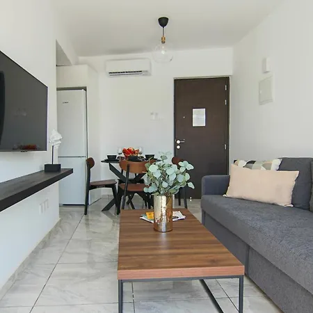 Phaedrus Living: Seaside Luxury Flat Lighthouse 74 * Pafos